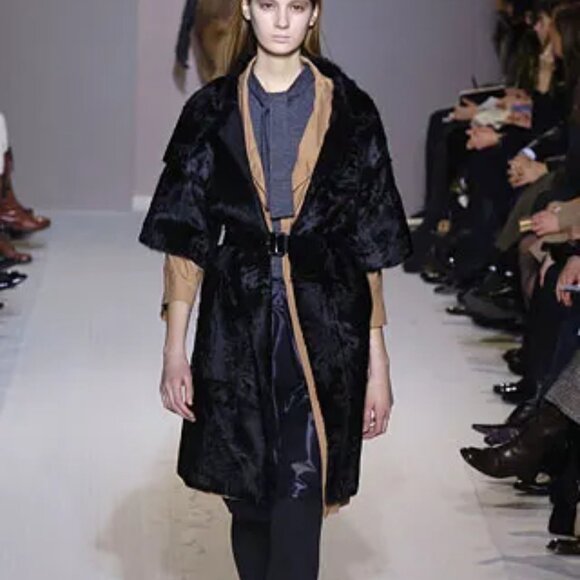 Marni Agnello Lamb Silk Lined Patch Leather Fur Midi Cape High Neck Coat